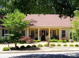 547 Wild Cherry Cv, Memphis, TN 38117