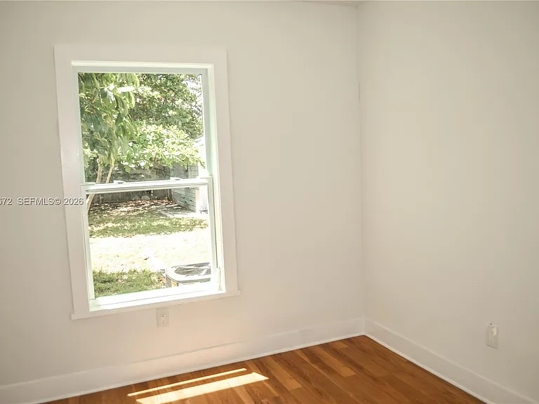 707 N J St — Photo 53