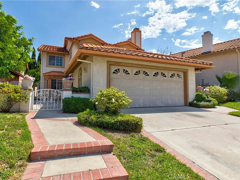 12022 Falcon Crest Way — Photo 41