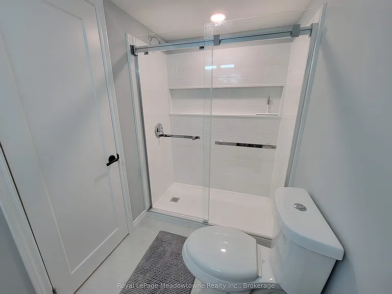 43 Dills Cres #BASEMENT — Photo 11
