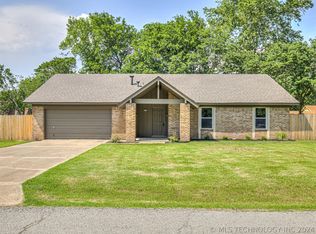 12715 E 134th St S, Broken Arrow, OK 74011