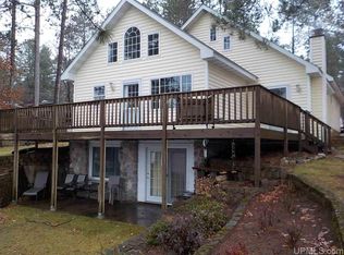 128 N Runkle Shore Rd, Crystal Falls, MI 49920