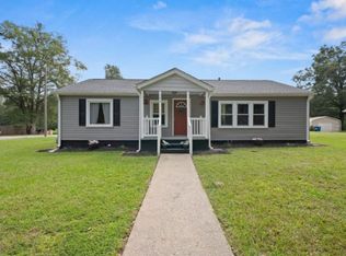 136 Dodd St, Wellford, SC 29385