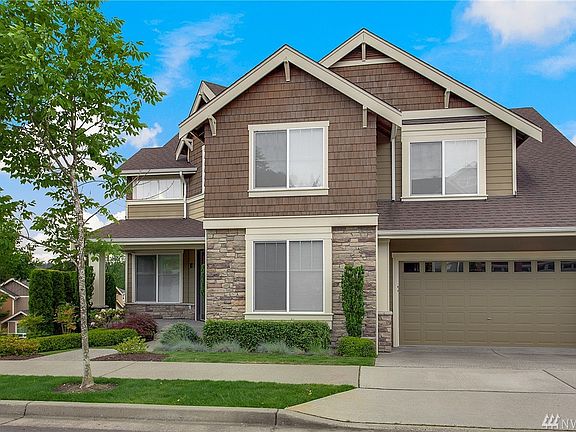 2nd image of 10621 155th Pl NE