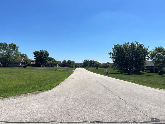 5th image of 26820 S Foxwood Dr
