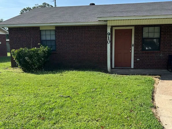 908-914 E G St, Russellville, AR 72801