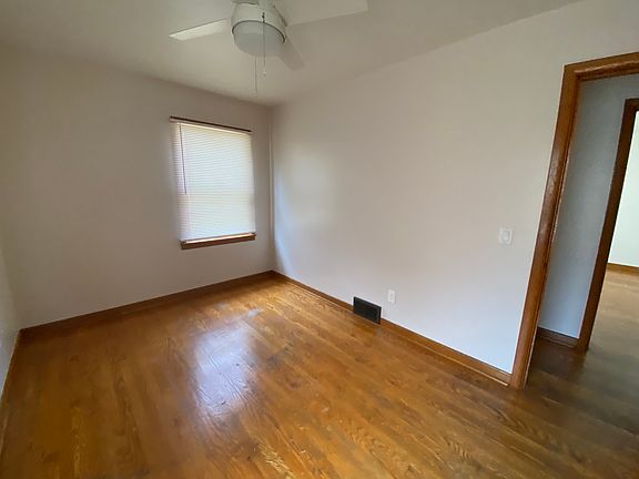 5th image of 216 Dort Ln NW