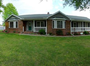 2705 S 40th St, Springdale, AR 72762