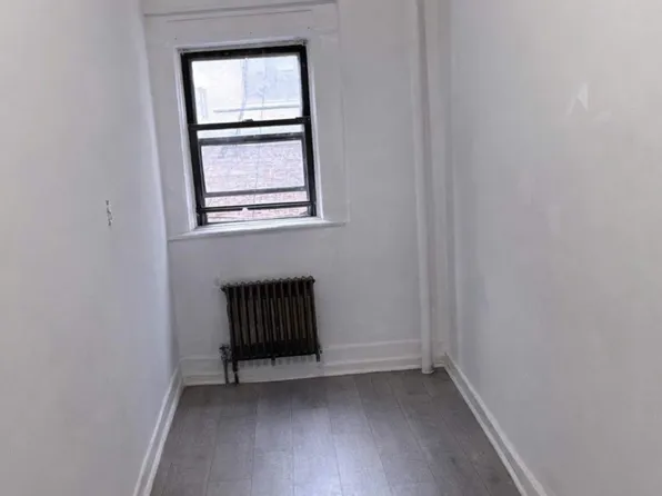 276 W 71st St #9, New York, NY 10023