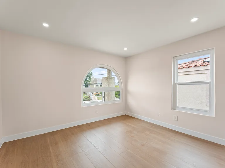 120 S Prospect Ave #A — Photo 24