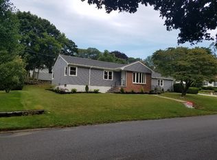 12 Linwood Dr, Johnston, RI 02919