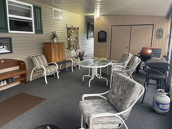 2nd image of 37224 Lakewood Dr