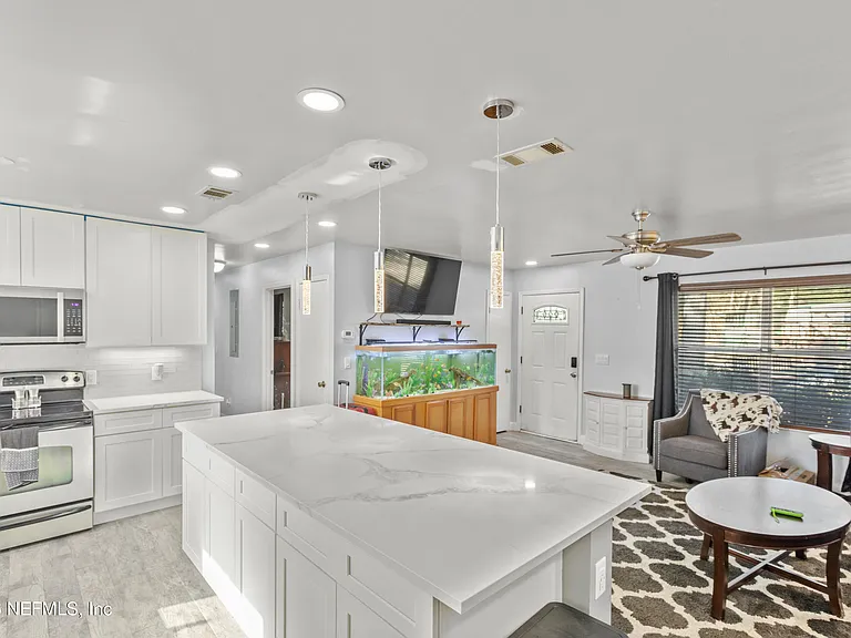 641 SW Orange Ave — Photo 7