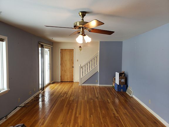 3rd image of 302 Cedar St Unit A & B