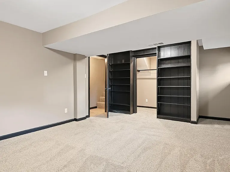 2175 Gale Dr — Photo 29