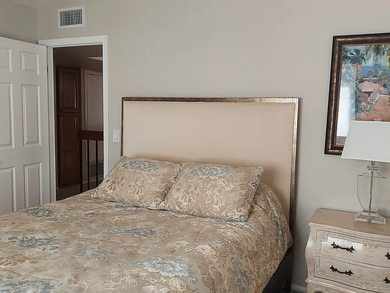 459 E Marigold Ln — Photo 22