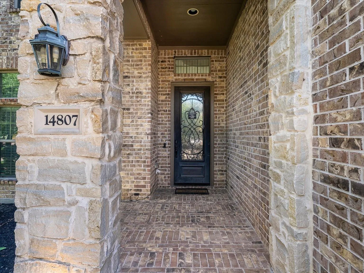 4 bed, 3.5 bath, 3271 sqft, $3,750 — Photo 2