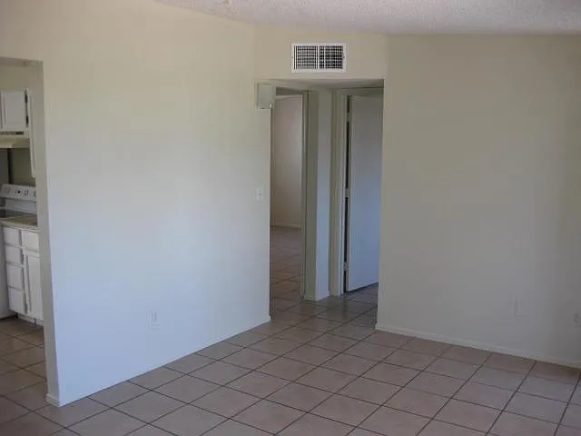 3135 N Presidio Cir #REAR — Photo 11