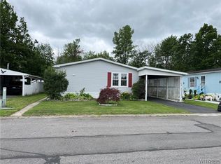 449 Jim Kelly Dr, Lockport, NY 14094