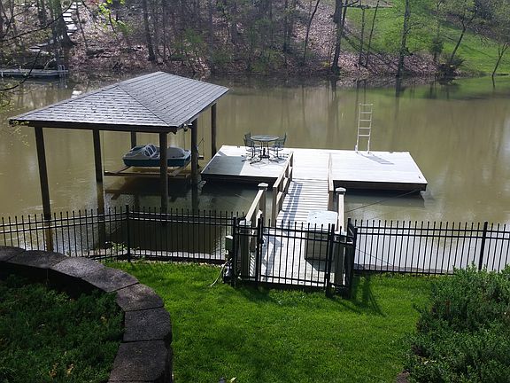 3rd image of 4048 Lochfoot Dr