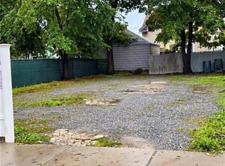 158 Gallup St, Providence, RI 02905