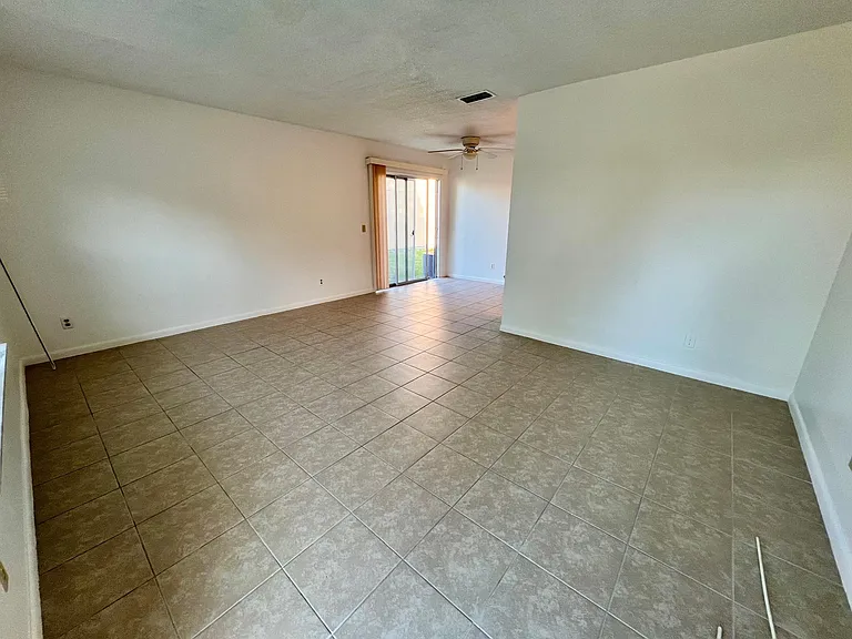 103 Admiral Cir #A — Photo 13