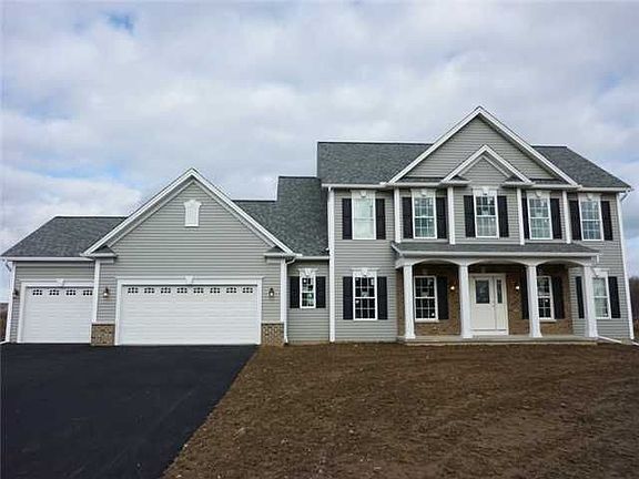 4th image of 84 Rockwell Dr