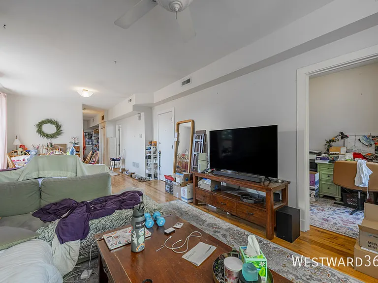 2611 W Cortland St #3 — Photo 3