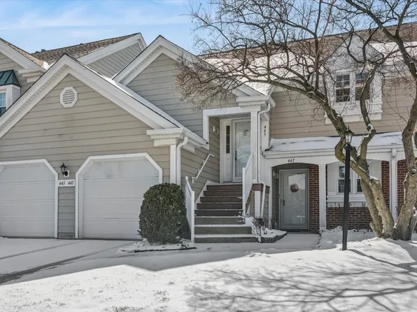 445 Park View Ter #445, Buffalo Grove, IL 60089