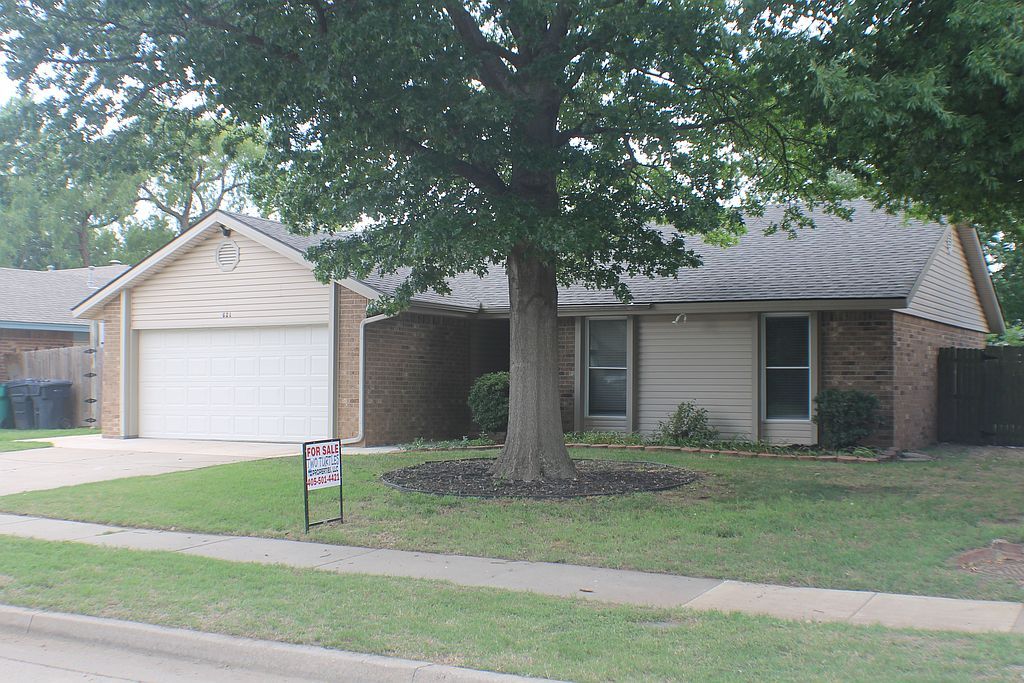621 Cypress Dr - Property Image