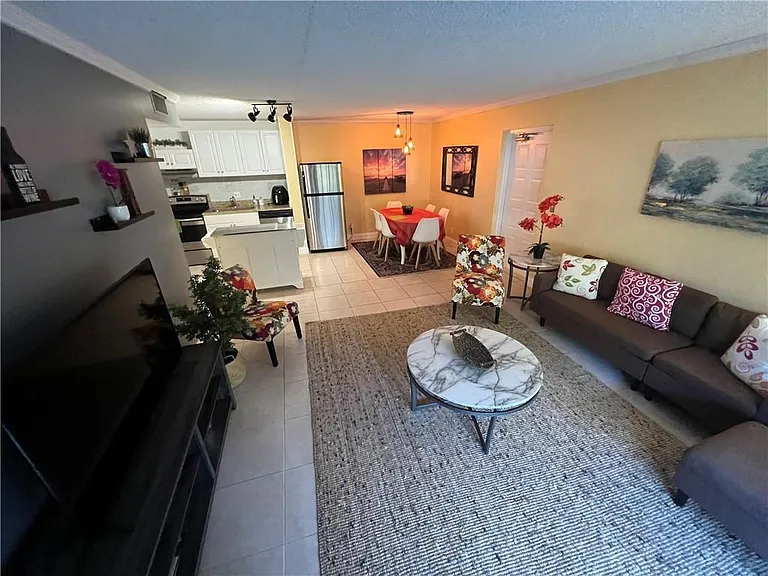 1009 Green Pine Blvd #G1 — Photo 8