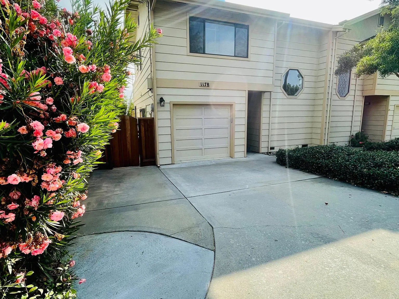 1178 Gardenside Ln — Photo 2