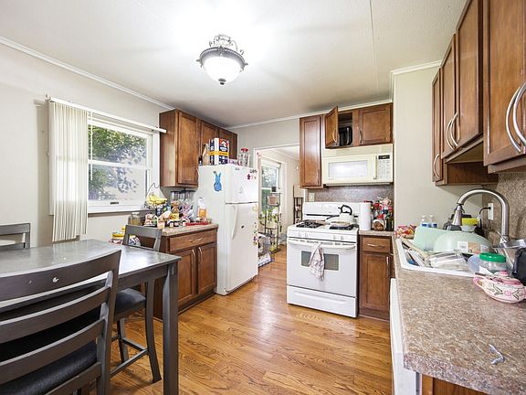 5th image of 2801 S 12th Ave