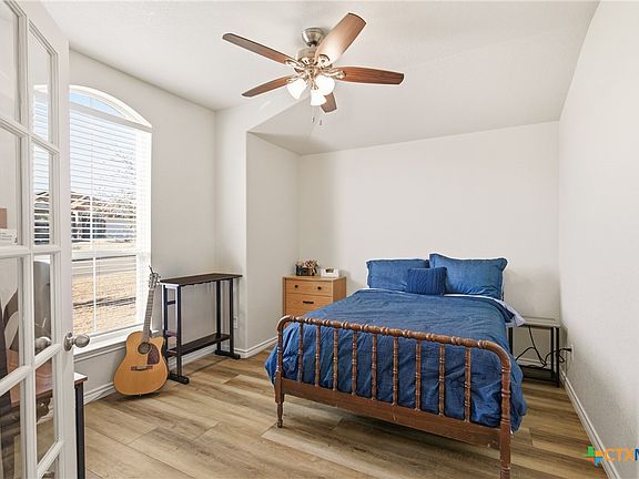 5th image of 8816 Sky Crest Dr