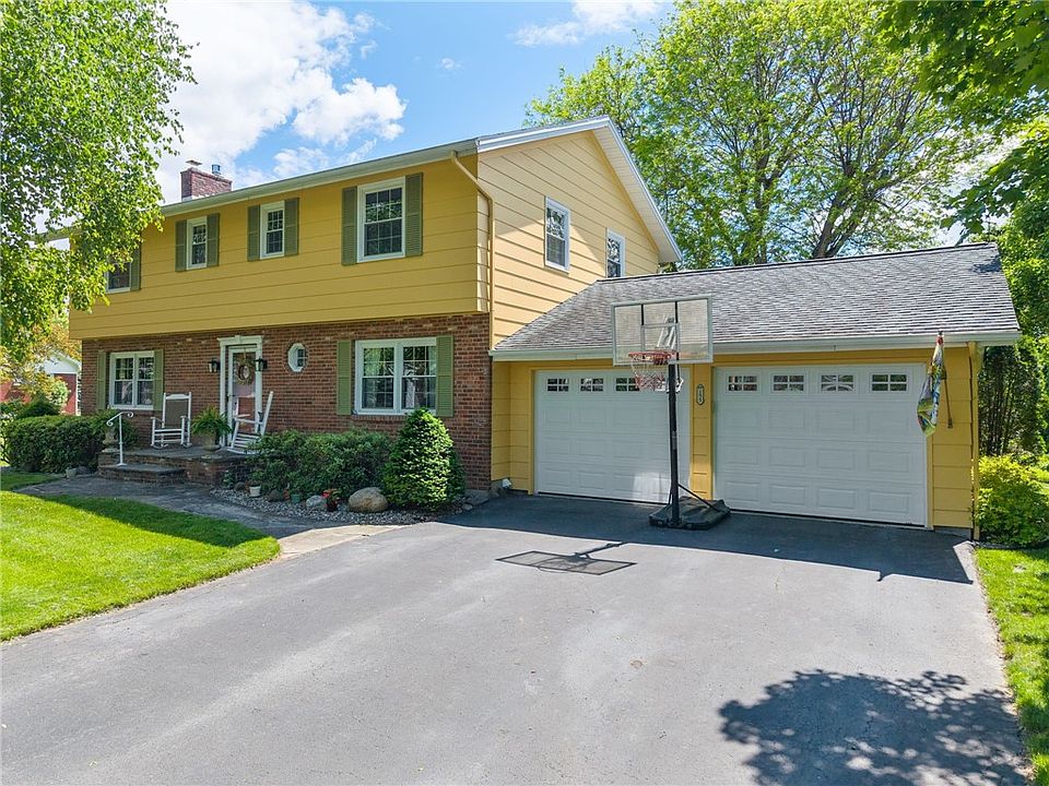 1st image of 155 Fair St