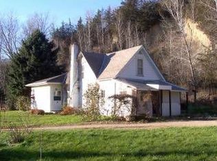 823 Thompson Ravine Rd, Mankato, MN 56001