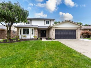 46376 Meadow Ln, Macomb, MI 48044