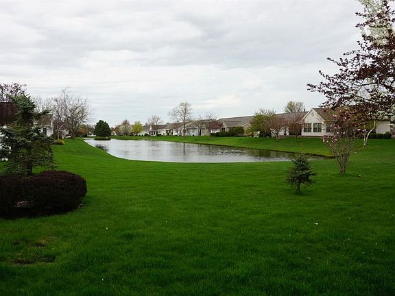 4th image of 2200 Lakefield Dr