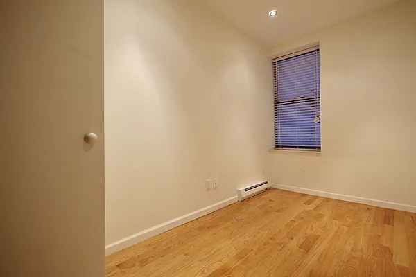 Rented by Keller Williams NYC | media 29