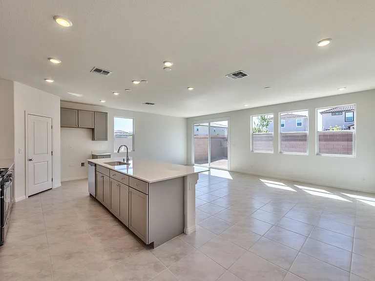 10191 Glowing Amber St — Photo 3