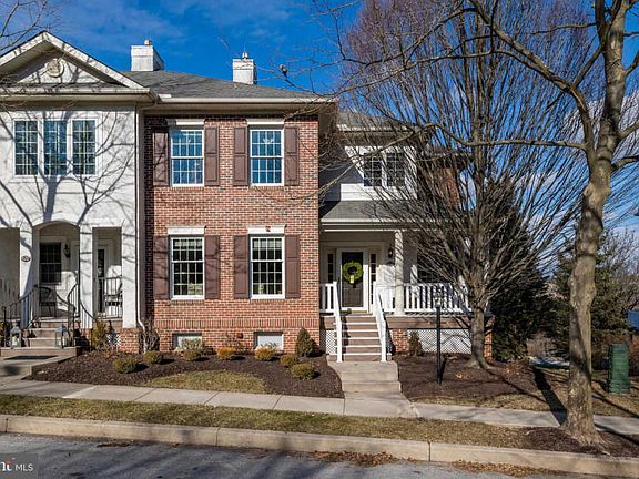 4th image of 418 Vineyard Ln