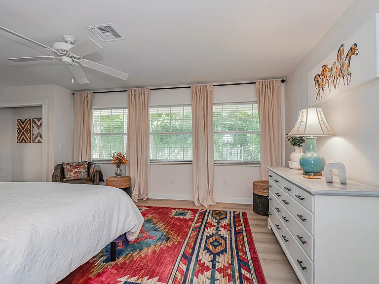 1405 Treasure Cove Ln — Photo 21