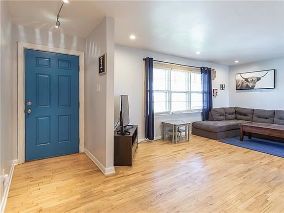 5th image of 1105 Carol Dr