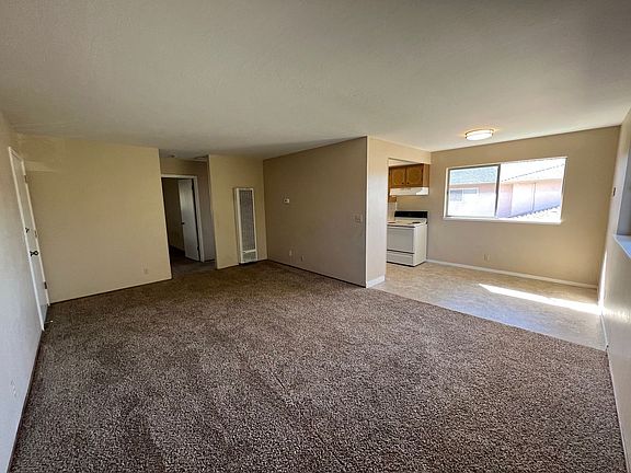 4th image of 206 Echo Ave APT 3