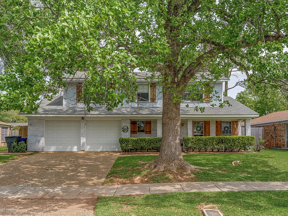 1st image of 410 S Dresden Cir