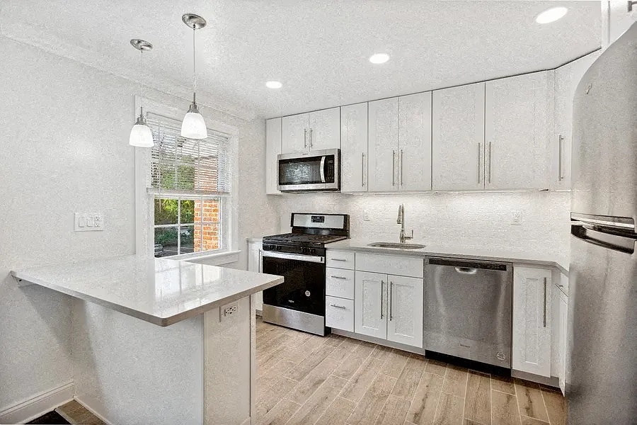 Baltusrol Apartments — Photo 4