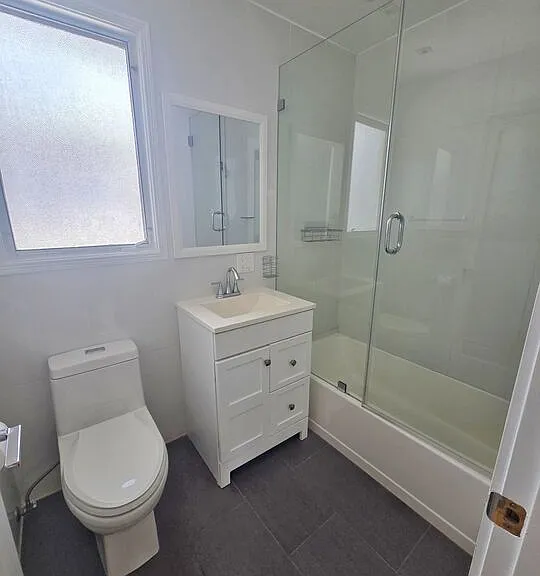 134 San Vicente Blvd #C — Photo 10