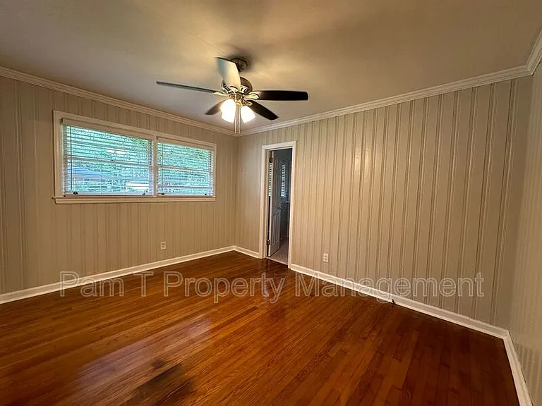 201 Kensington Dr — Photo 18