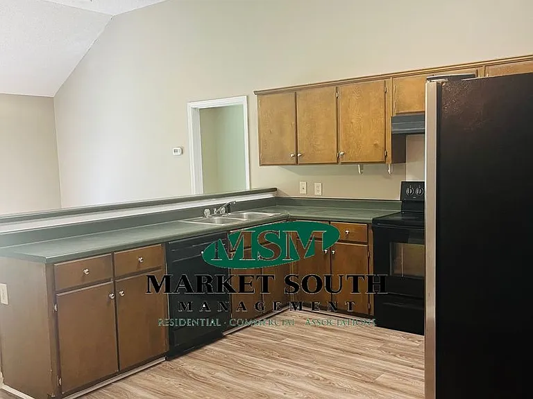 152 Mills Run Dr — Photo 5