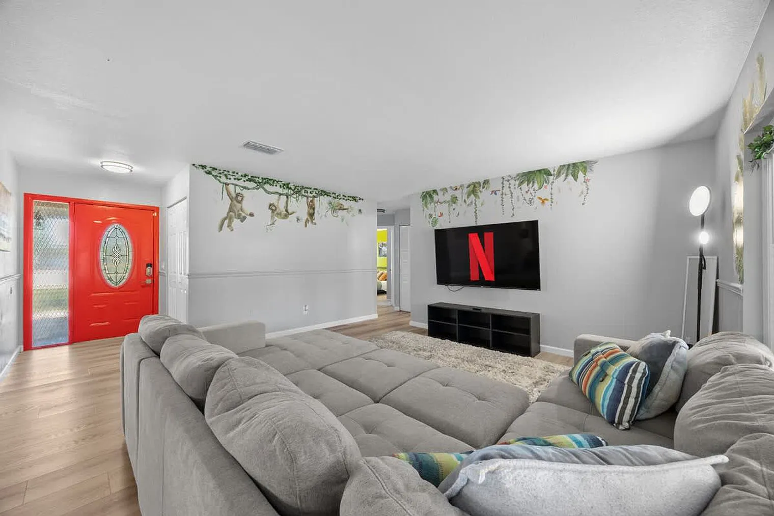 4 bed, 3.0 bath, $4,719 — Photo 3